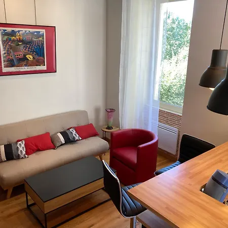 Duplex De La Republique * مييو